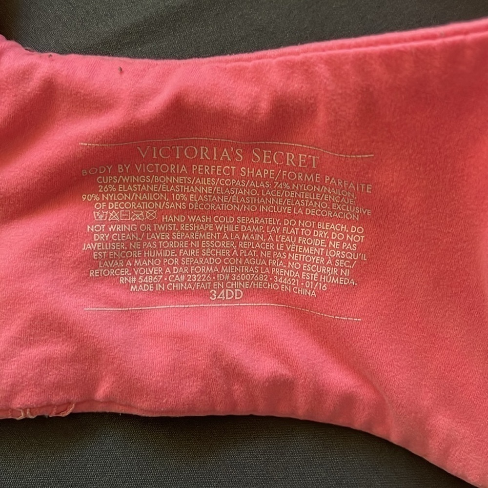 VS Bra - Picture 4 of 4